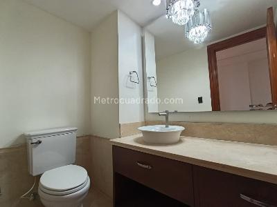 Apartamento de 5 alcobas en arriendo en El Tesoro, Medellín, 400 m² · foto 14 de 20
