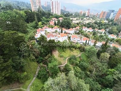 Apartamento de 5 alcobas en arriendo en El Tesoro, Medellín, 400 m² · foto 19 de 20