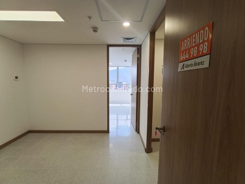 Consultorio en Arriendo, Los Pinos, Medellín - Vista 2