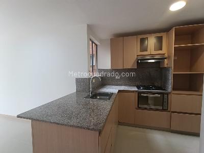 Apartamento de 2 alcobas en arriendo en Loma Del Escobero Envigado, Envigado, 78 m² · foto 9 de 20