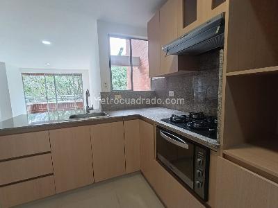 Apartamento de 2 alcobas en arriendo en Loma Del Escobero Envigado, Envigado, 78 m² · foto 11 de 20