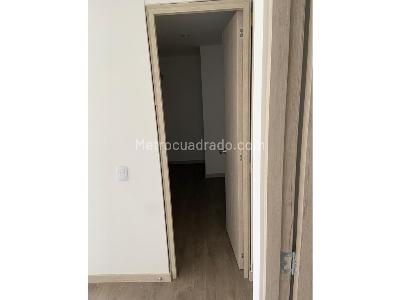 Apartamento de 2 alcobas en venta en Las Lomitas, Sabaneta, 58 m² · foto 7 de 9