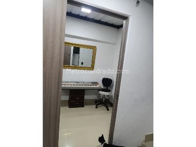 Casa de 4 alcobas en venta en Robledo, Medellín, 62 m² · foto 11 de 17