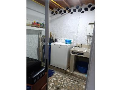 Casa de 4 alcobas en venta en Robledo, Medellín, 62 m² · foto 17 de 17