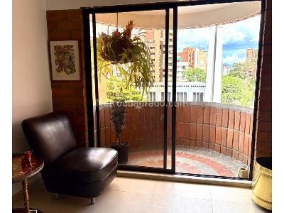 Apartamento de 3 alcobas en venta en Laureles, Medellín, 165 m² · foto 5 de 20