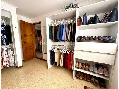 Apartamento de 3 alcobas en venta en Laureles, Medellín, 165 m² · foto 9 de 20