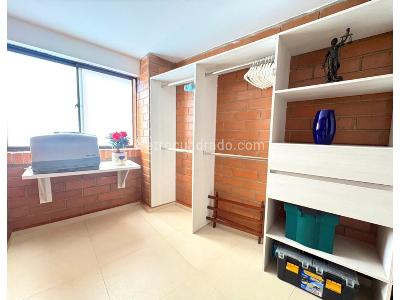 Apartamento de 3 alcobas en venta en Laureles, Medellín, 165 m² · foto 13 de 20
