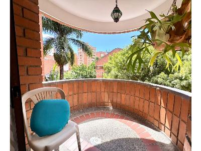 Apartamento de 3 alcobas en venta en Laureles, Medellín, 165 m² · foto 15 de 20