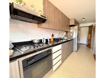 Apartamento de 3 alcobas en venta en Laureles, Medellín, 165 m² · foto 19 de 20
