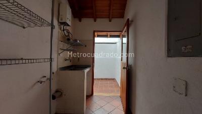 Casa de 4 alcobas en arriendo en Alto De Palmas, Envigado, 350 m² · foto 13 de 19
