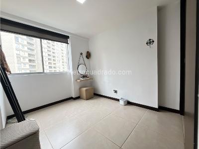 Apartamento de 3 alcobas en venta en San Jose, Sabaneta, 80 m² · foto 8 de 19