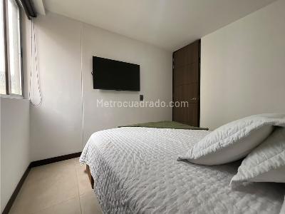 Apartamento de 3 alcobas en venta en San Jose, Sabaneta, 80 m² · foto 9 de 19
