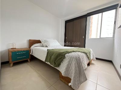 Apartamento de 3 alcobas en venta en San Jose, Sabaneta, 80 m² · foto 10 de 19
