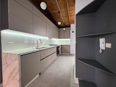 Apartamento de 4 alcobas en venta en El Tesoro, Medellín, 204 m² · foto 5 de 20