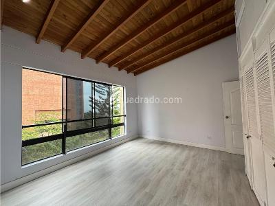 Apartamento de 4 alcobas en venta en El Tesoro, Medellín, 204 m² · foto 15 de 20