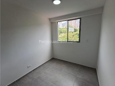 Apartamento de 3 alcobas en venta en Bello, Medellín, 57 m² · foto 8 de 17
