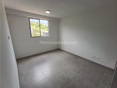 Apartamento de 3 alcobas en venta en Bello, Medellín, 57 m² · foto 9 de 17