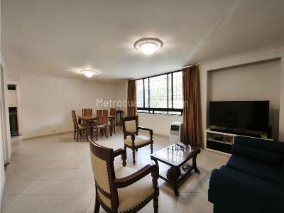 Apartamento en venta en Laureles, Medellín · foto 3 de 20