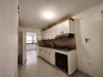 Apartamento en venta en Laureles, Medellín · foto 7 de 20