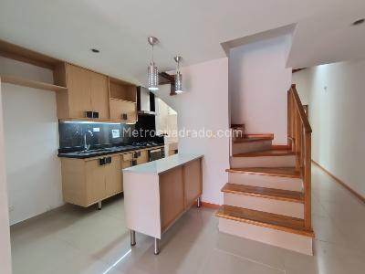 Apartamento de 3 alcobas en arriendo en La Castellana, Medellín, 115 m² · foto 1 de 20