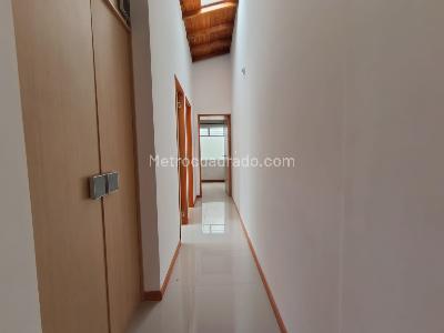 Apartamento de 3 alcobas en arriendo en La Castellana, Medellín, 115 m² · foto 8 de 20
