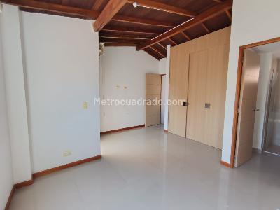 Apartamento de 3 alcobas en arriendo en La Castellana, Medellín, 115 m² · foto 10 de 20