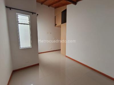 Apartamento de 3 alcobas en arriendo en La Castellana, Medellín, 115 m² · foto 12 de 20