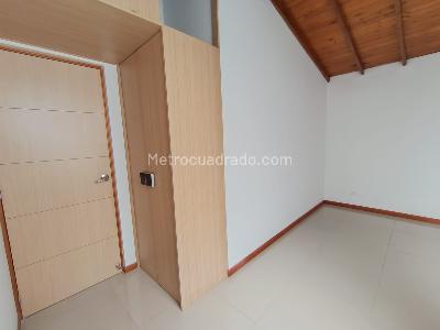 Apartamento de 3 alcobas en arriendo en La Castellana, Medellín, 115 m² · foto 13 de 20