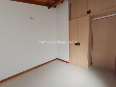 Apartamento de 3 alcobas en arriendo en La Castellana, Medellín, 115 m² · foto 15 de 20