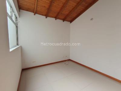 Apartamento de 3 alcobas en arriendo en La Castellana, Medellín, 115 m² · foto 16 de 20
