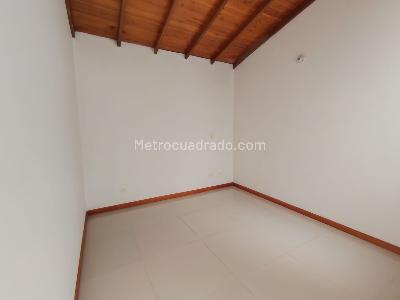 Apartamento de 3 alcobas en arriendo en La Castellana, Medellín, 115 m² · foto 17 de 20