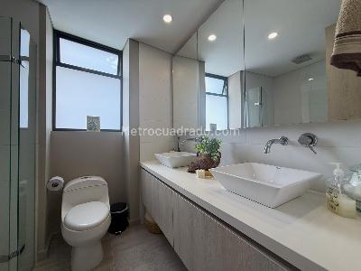 Apartamento de 3 alcobas en arriendo en Loma De Las Brujas, Envigado, 147 m² · foto 3 de 20