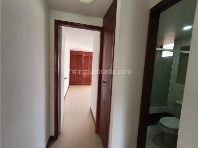 Apartaestudio en venta en Laureles, Medellín, 52 m² · foto 8 de 12