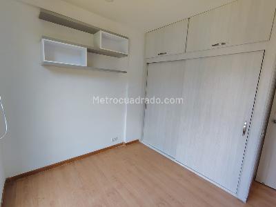 Apartamento de 2 alcobas en arriendo en Loma Del Escobero Envigado, Envigado, 68 m² · foto 13 de 20