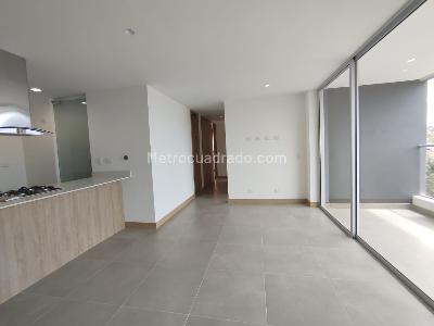 Apartamento de 3 alcobas en arriendo en El Porvenir Rio Negro, Rionegro, 89 m² · foto 2 de 14