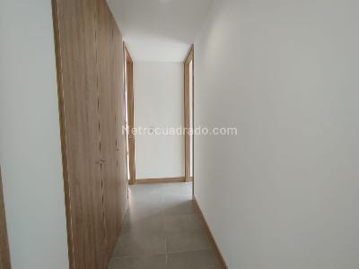 Apartamento de 3 alcobas en arriendo en El Porvenir Rio Negro, Rionegro, 89 m² · foto 10 de 14