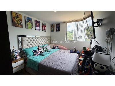 Apartamento de 3 alcobas en venta en Las Lomitas, Sabaneta, 91 m² · foto 16 de 20