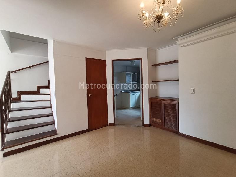 4BR Apartment in Conquistadores (105 m²)