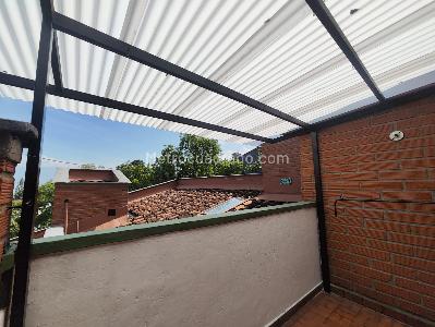Apartamento de 3 alcobas en arriendo en El Tesoro, Medellín, 234 m² · foto 5 de 18