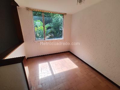Apartamento de 3 alcobas en arriendo en El Tesoro, Medellín, 234 m² · foto 6 de 18