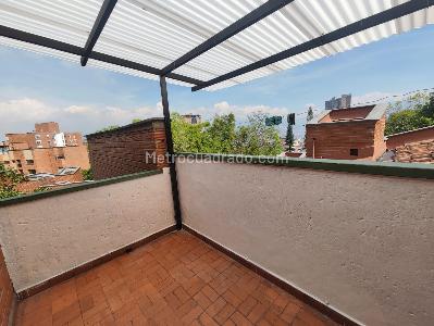 Apartamento de 3 alcobas en arriendo en El Tesoro, Medellín, 234 m² · foto 10 de 18
