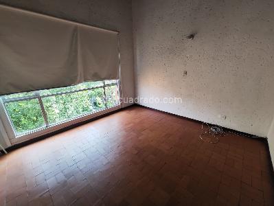 Apartamento de 3 alcobas en arriendo en El Tesoro, Medellín, 234 m² · foto 13 de 18