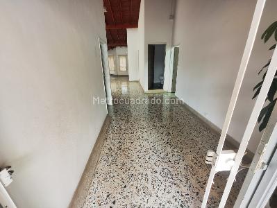 Casa de 5 alcobas en arriendo en El Nogal Los Almendros, Medellín, 350 m² · foto 11 de 19