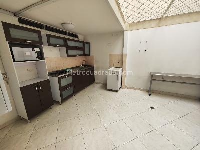 Casa de 5 alcobas en arriendo en El Nogal Los Almendros, Medellín, 350 m² · foto 12 de 19