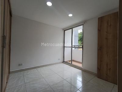 Apartamento de 3 alcobas en venta en San Gabriel, Bello, 57 m² · foto 4 de 13