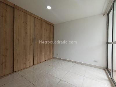 Apartamento de 3 alcobas en venta en San Gabriel, Bello, 57 m² · foto 5 de 13