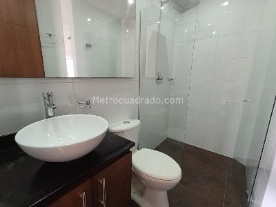 Apartamento de 3 alcobas en arriendo en Laureles Medellin, Medellín, 115 m² · foto 9 de 20