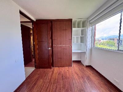 Apartamento de 2 alcobas en arriendo en Loma Benedictinos, Envigado, 80 m² · foto 9 de 16