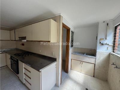 Apartamento en venta en El Poblado, Medellín · foto 7 de 20