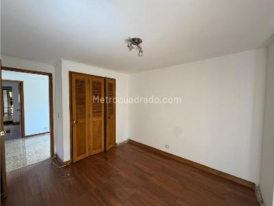 Apartamento en venta en El Poblado, Medellín · foto 11 de 20